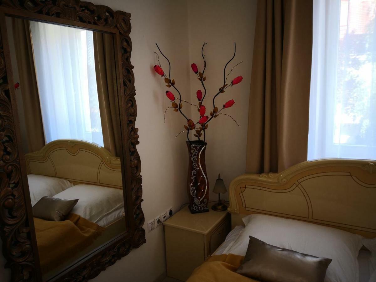 Kupola Apartman سيغيد المظهر الخارجي الصورة